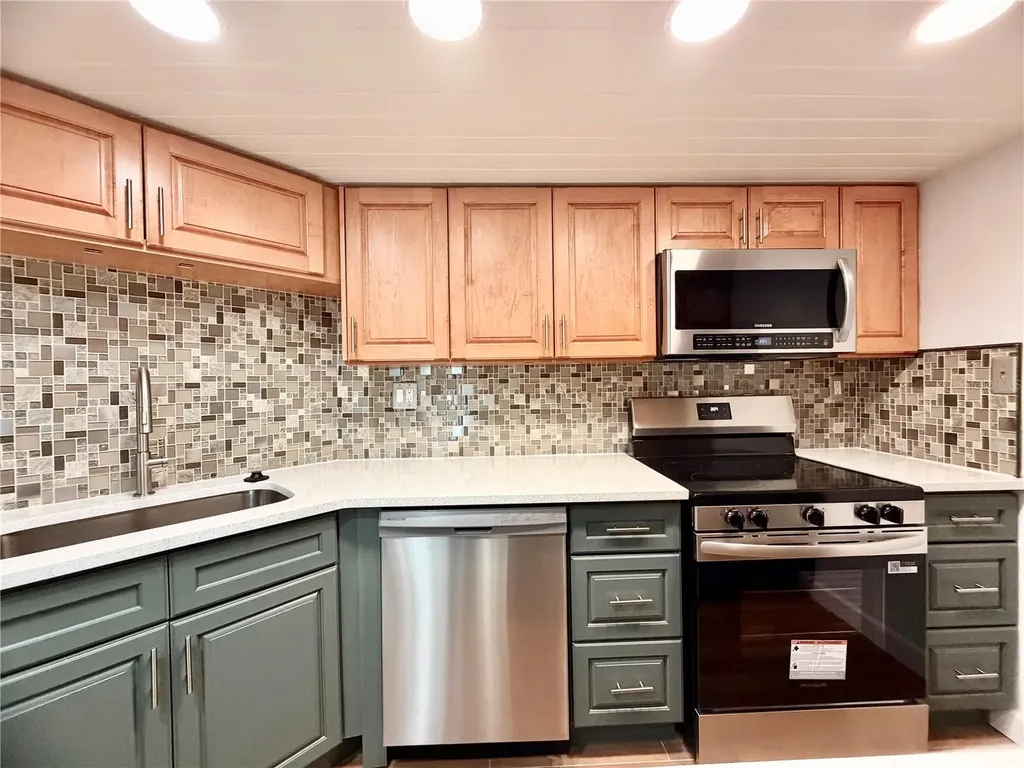 7400 Sun Island Drive S South Pasadena FL 33707