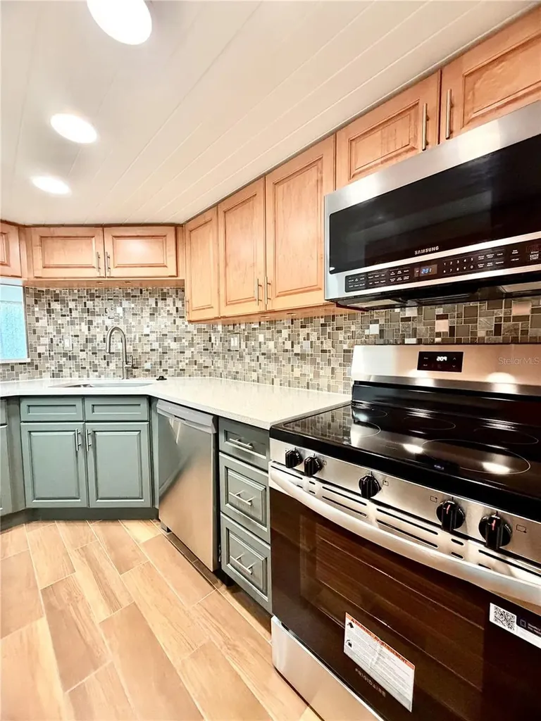 7400 Sun Island Drive S South Pasadena FL 33707