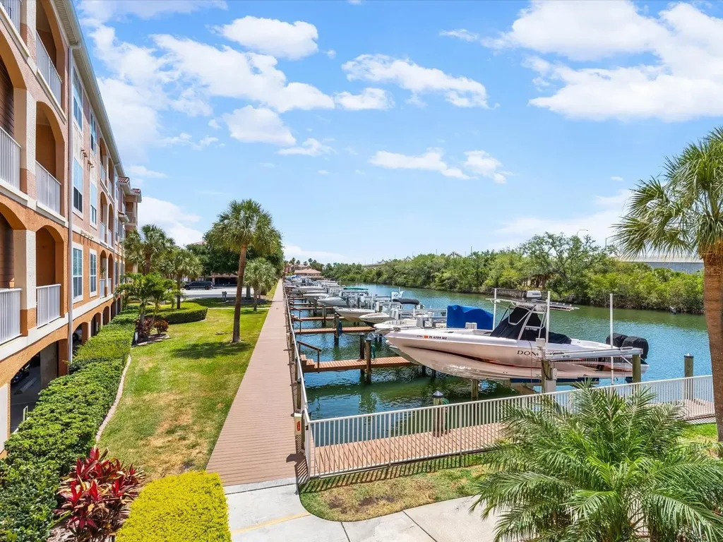 5000 Culbreath Key Way Tampa FL 33611