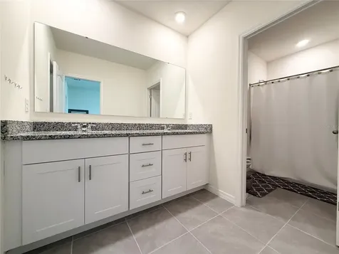 1503 Isleta Loop Kissimmee FL 34741