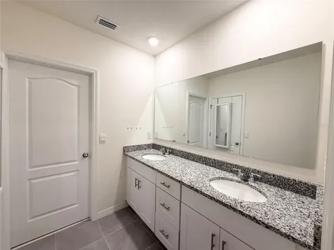 1503 Isleta Loop Kissimmee FL 34741
