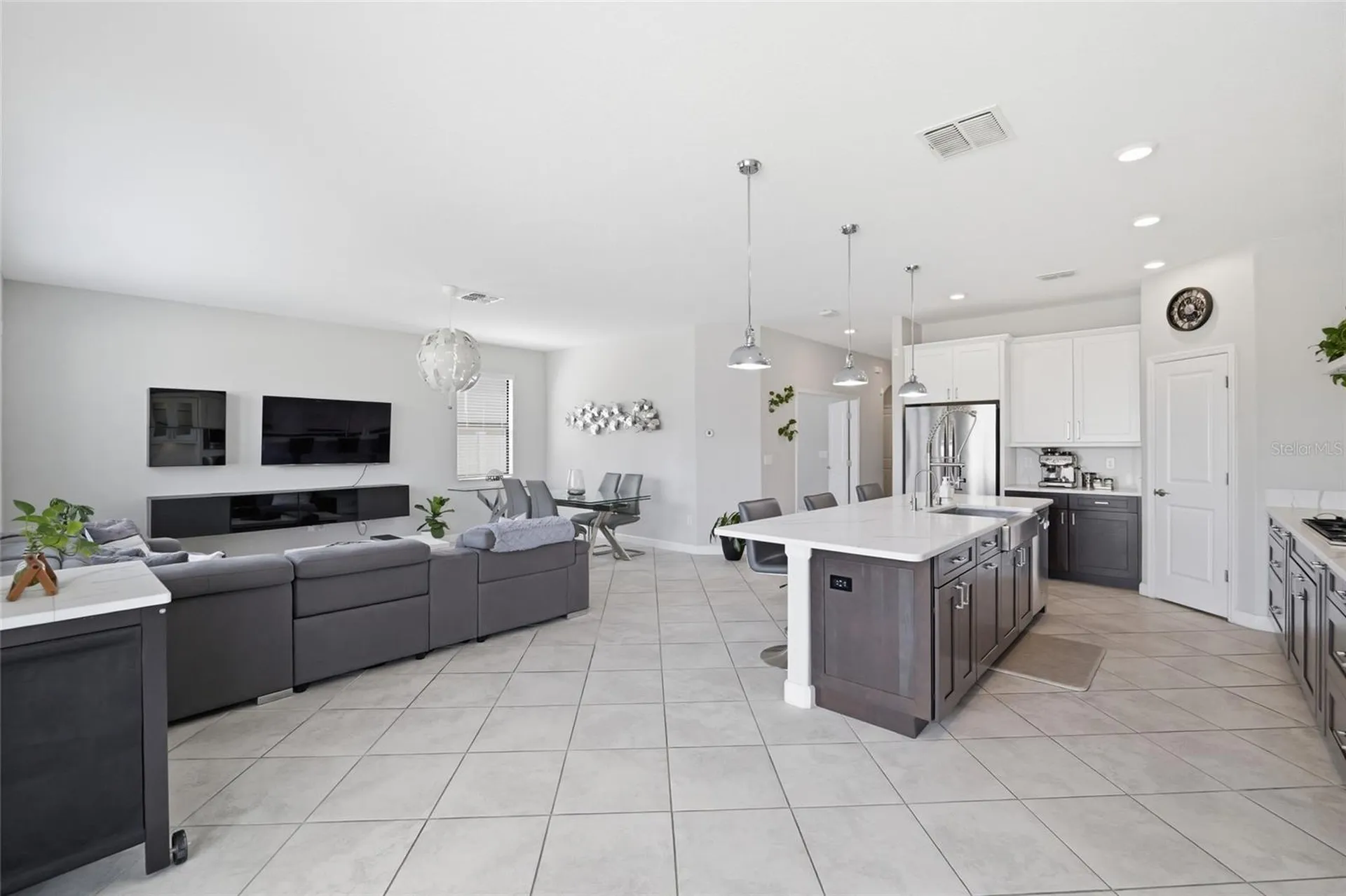 9731 Ivory Drive Ruskin FL 33573