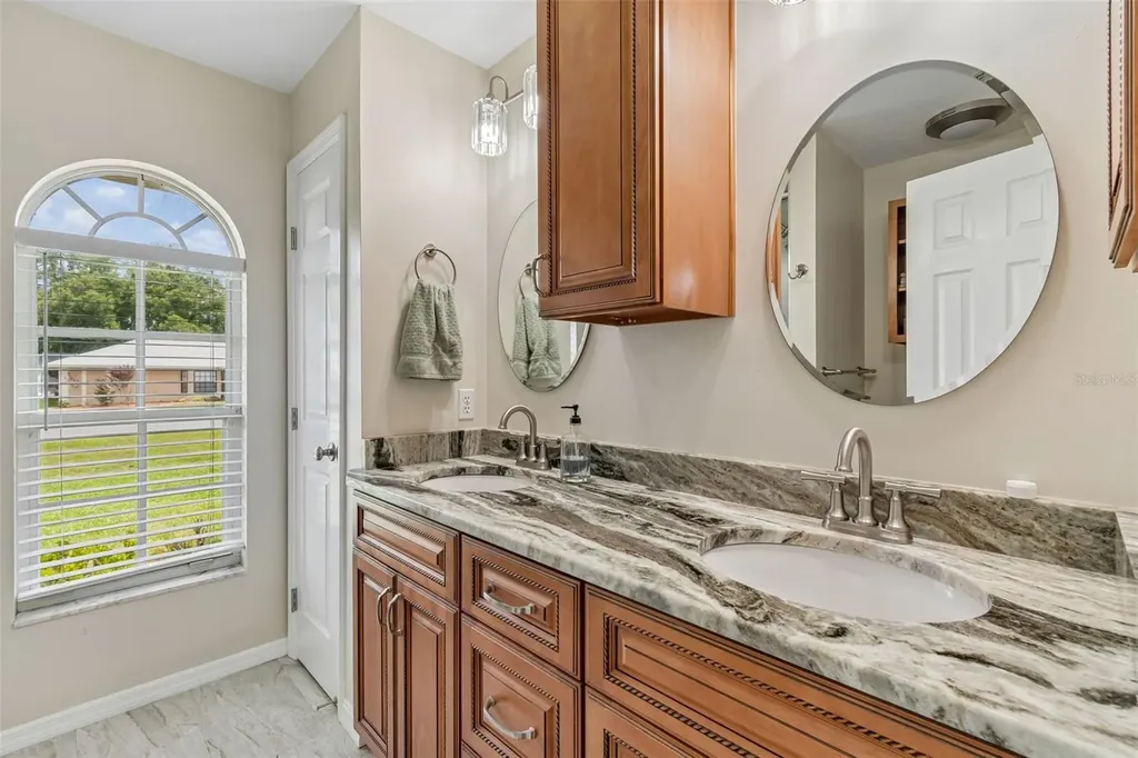2434 Summitview Drive Lakeland FL 33812