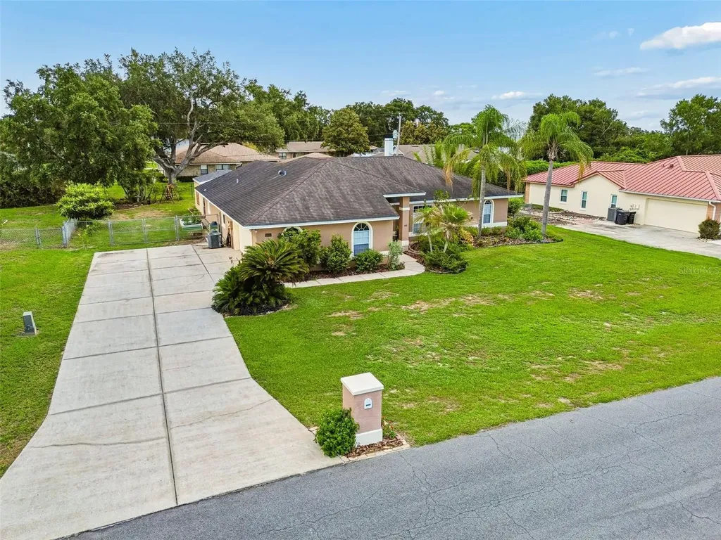 2434 Summitview Drive Lakeland FL 33812