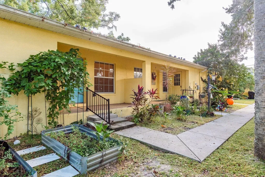 406 S Bayview Boulevard Oldsmar FL 34677