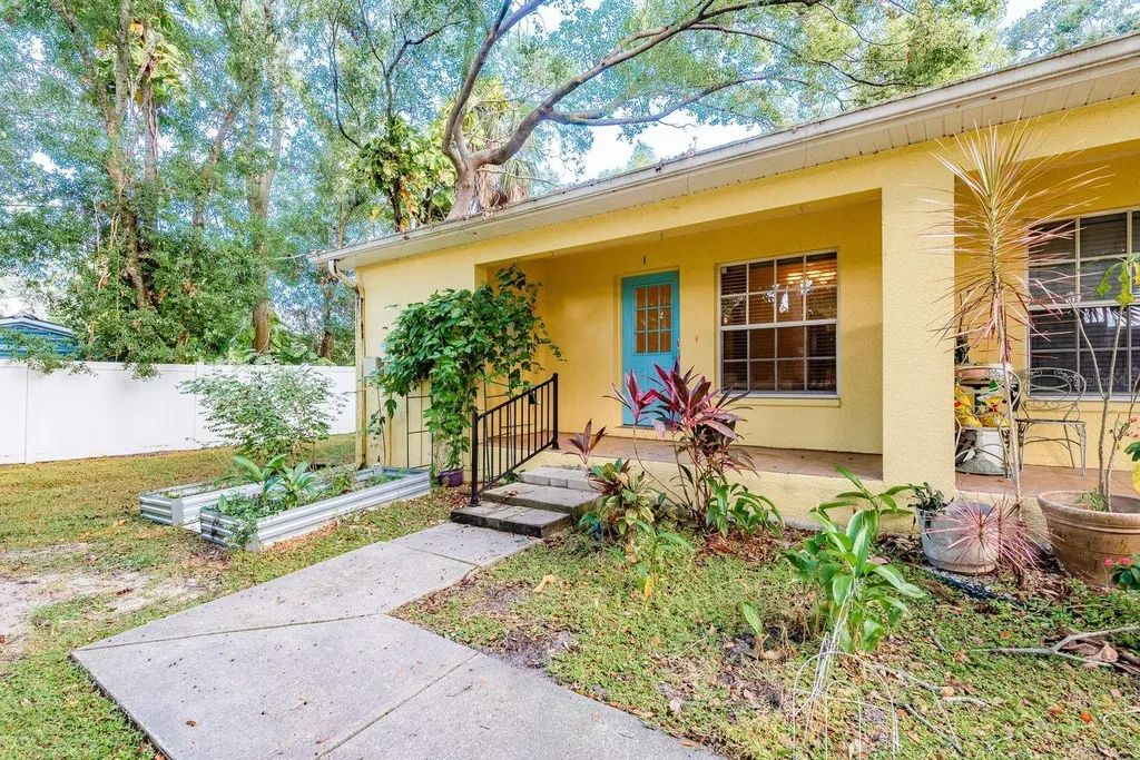406 S Bayview Boulevard Oldsmar FL 34677
