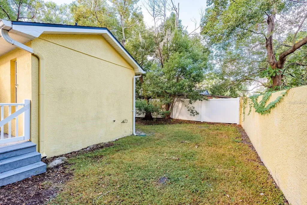 406 S Bayview Boulevard Oldsmar FL 34677