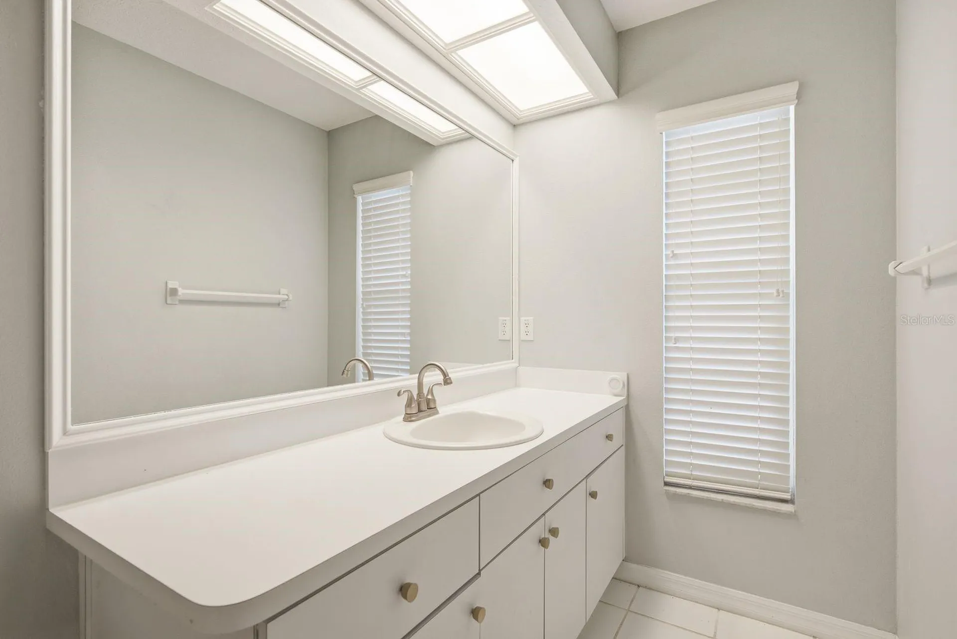 406 S Bayview Boulevard Oldsmar FL 34677