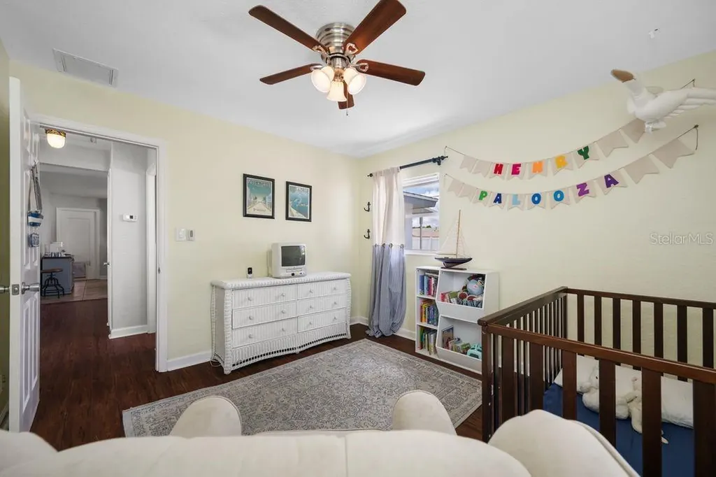 6752 31st Terrace N St Petersburg FL 33710