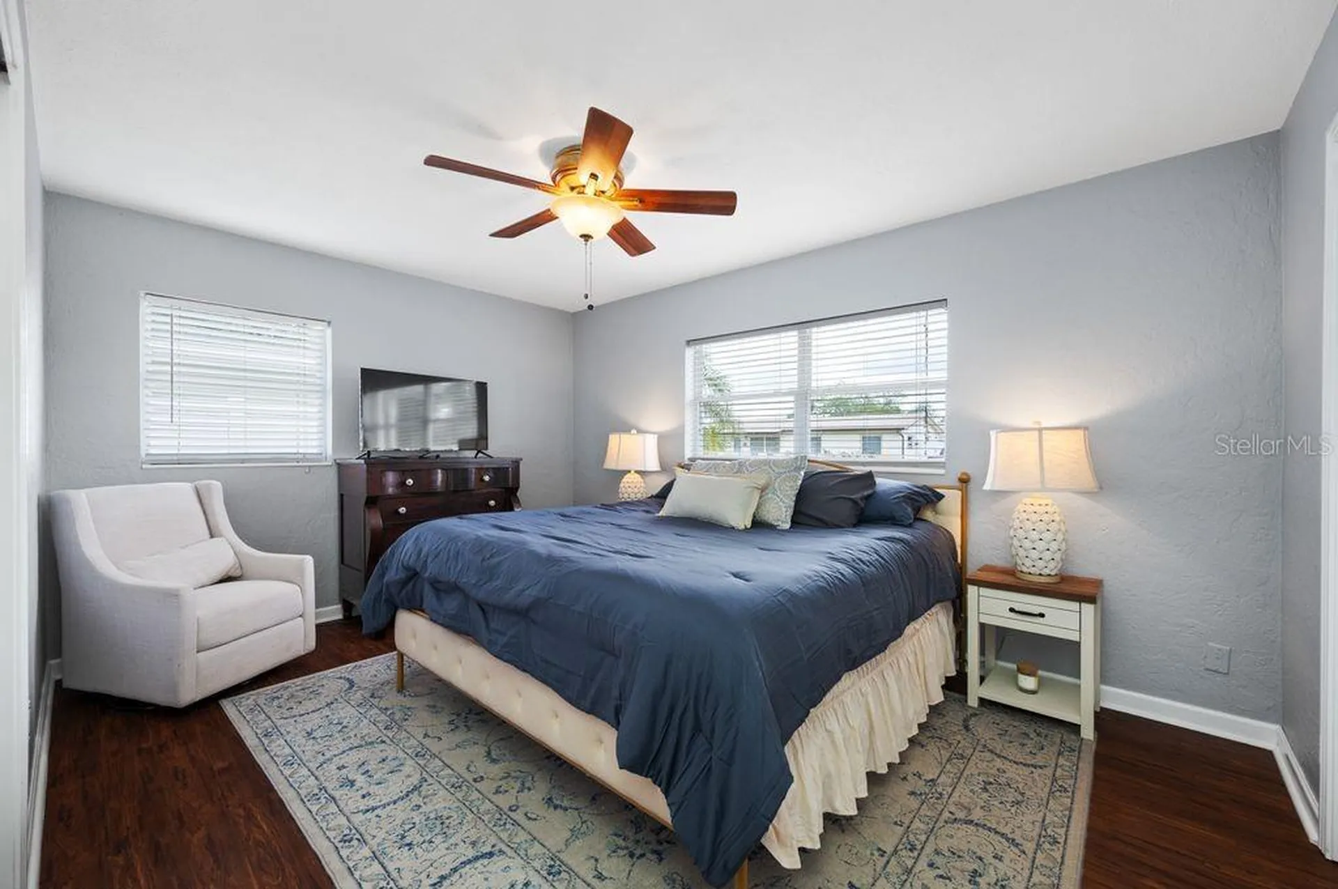 6752 31st Terrace N St Petersburg FL 33710