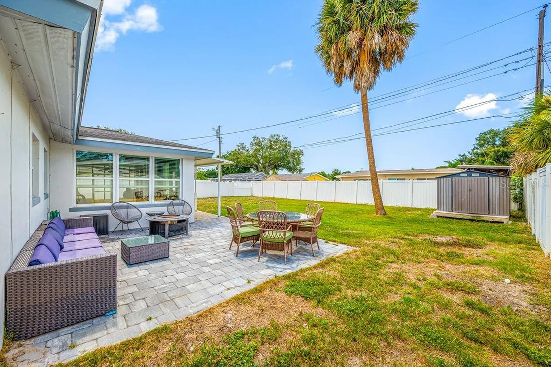 6752 31st Terrace N St Petersburg FL 33710