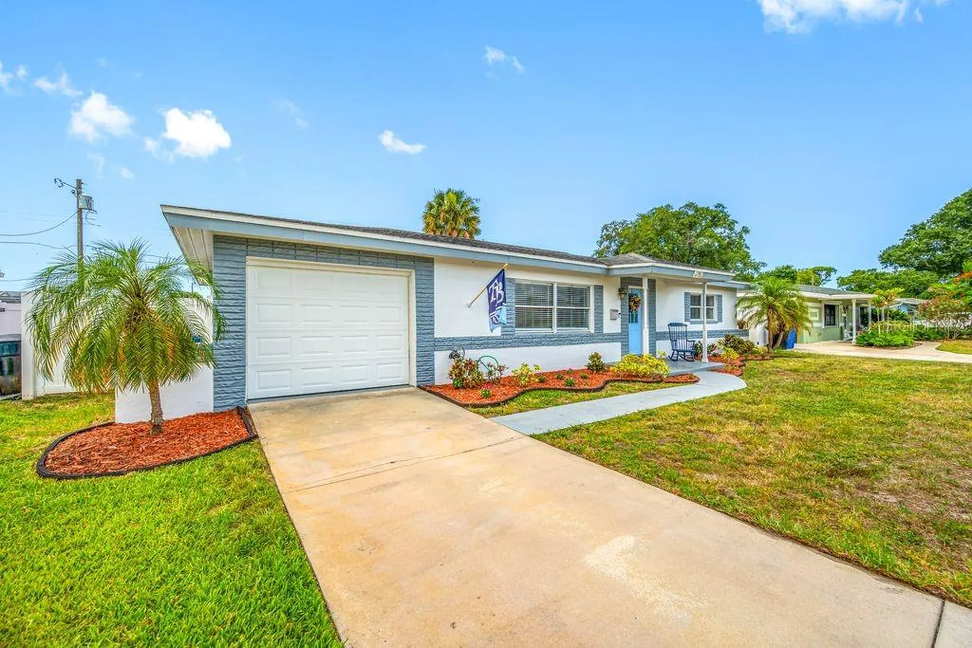 6752 31st Terrace N St Petersburg FL 33710