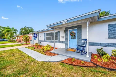 6752 31st Terrace N St Petersburg FL 33710