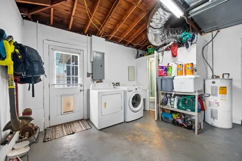 6752 31st Terrace N St Petersburg FL 33710