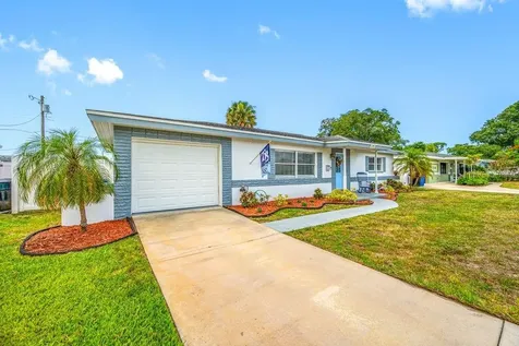 6752 31st Terrace N St Petersburg FL 33710