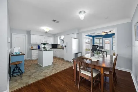 6752 31st Terrace N St Petersburg FL 33710