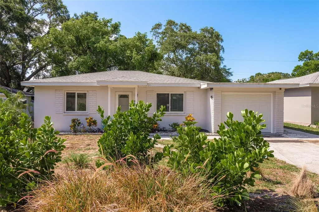 1253 Union Street Clearwater FL 33755
