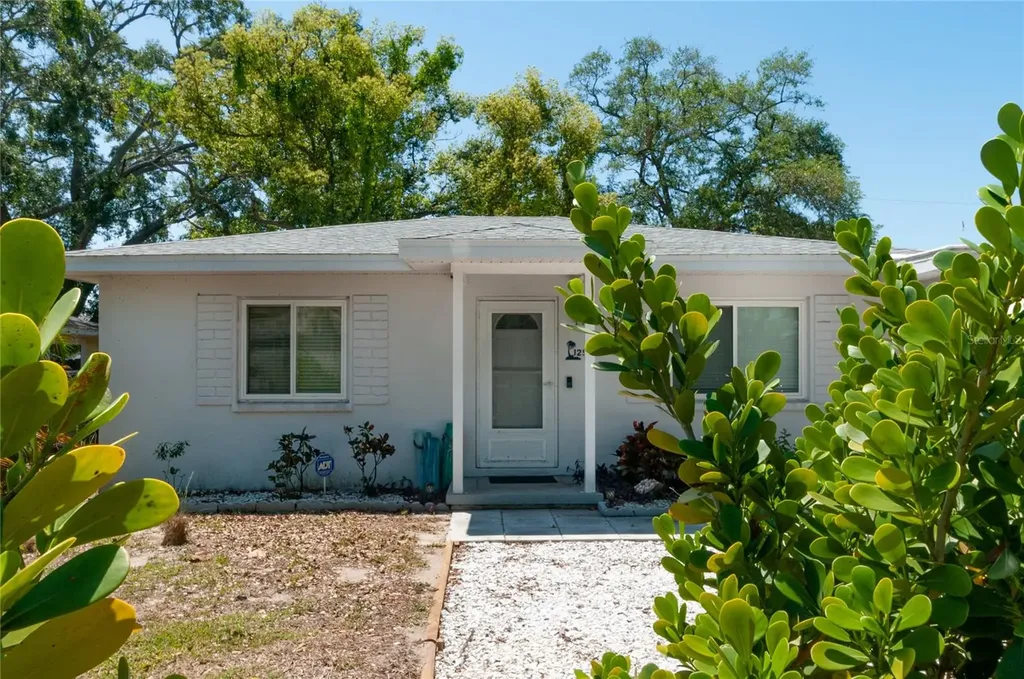 1253 Union Street Clearwater FL 33755