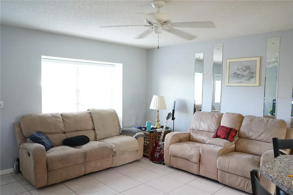 424 Lake Point Court Sun City Center FL 33573