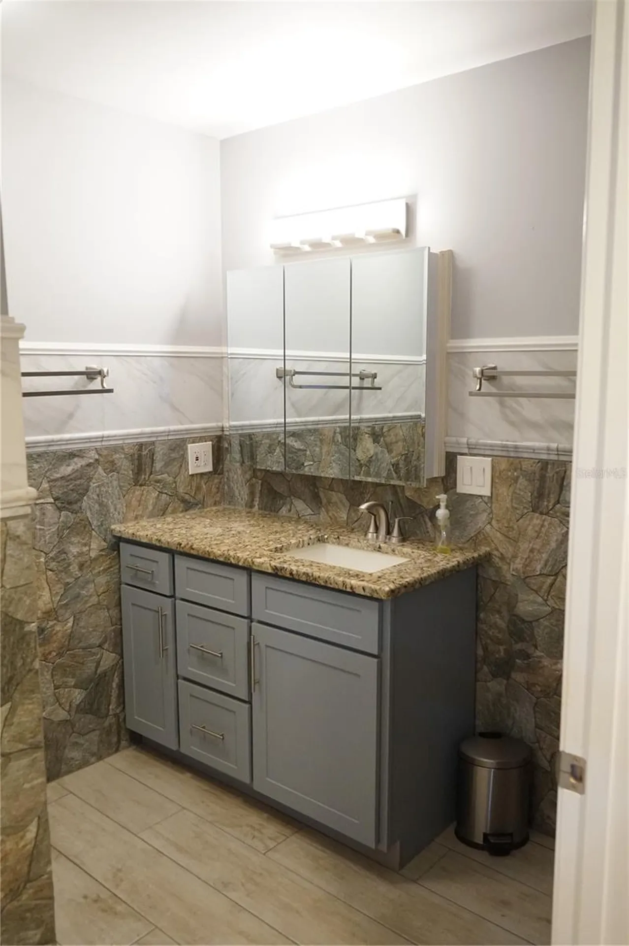 424 Lake Point Court Sun City Center FL 33573