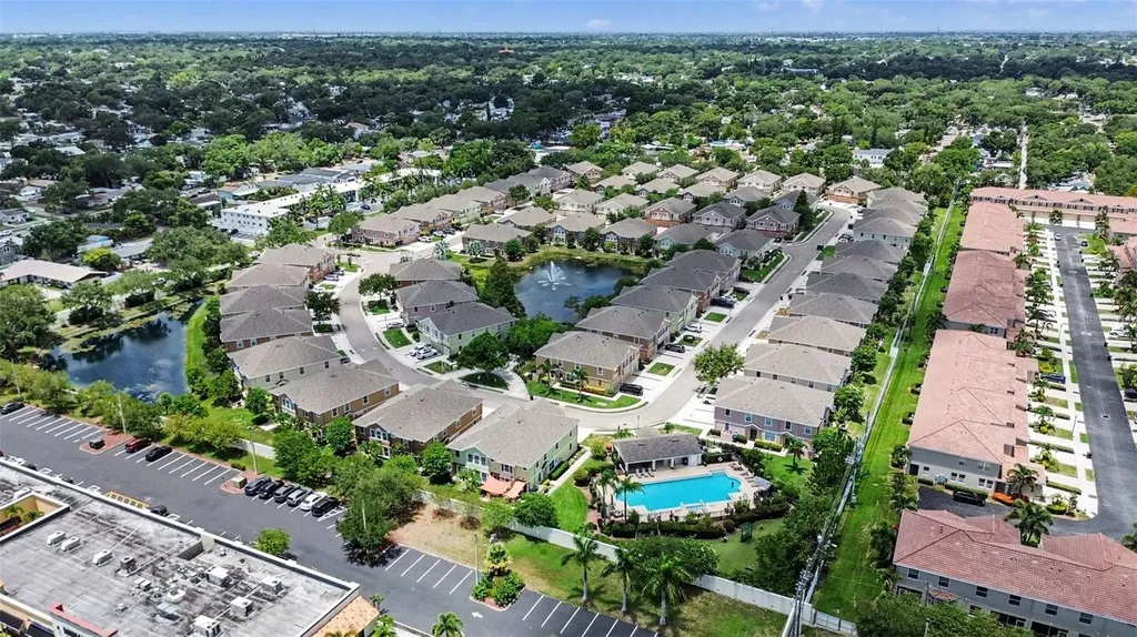 5142 6th Way N St Petersburg FL 33703