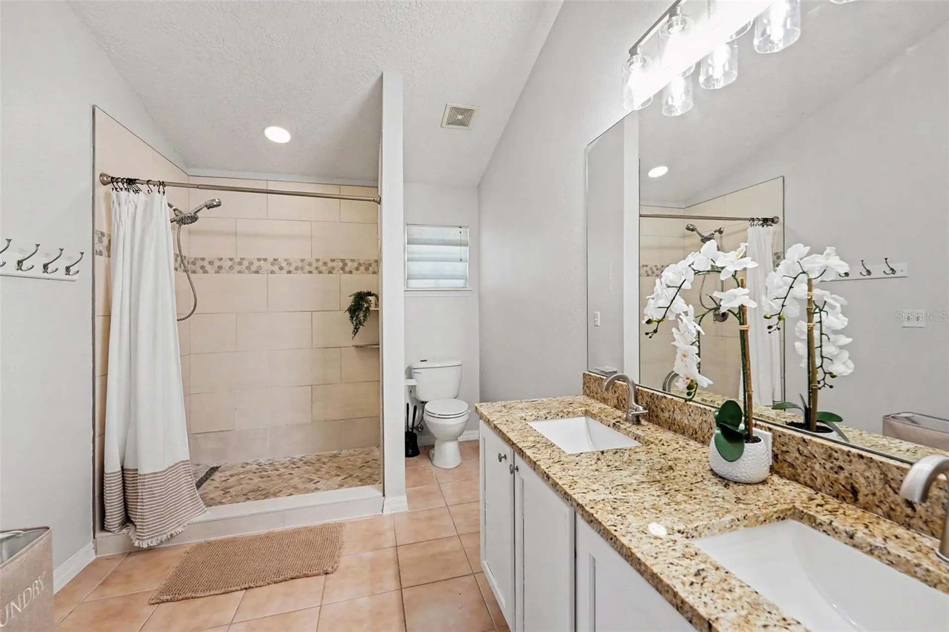 5142 6th Way N St Petersburg FL 33703