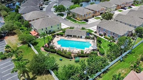 5142 6th Way N St Petersburg FL 33703