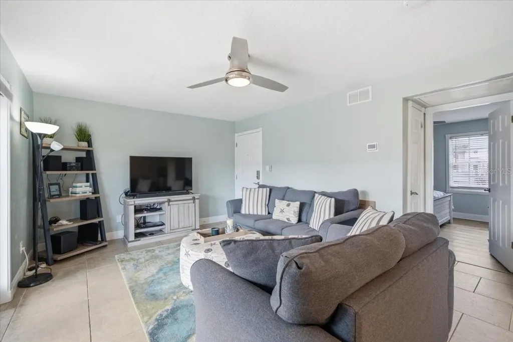 4843 Coquina Key Drive SE St Petersburg FL 33705