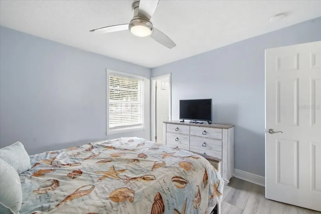 4843 Coquina Key Drive SE St Petersburg FL 33705