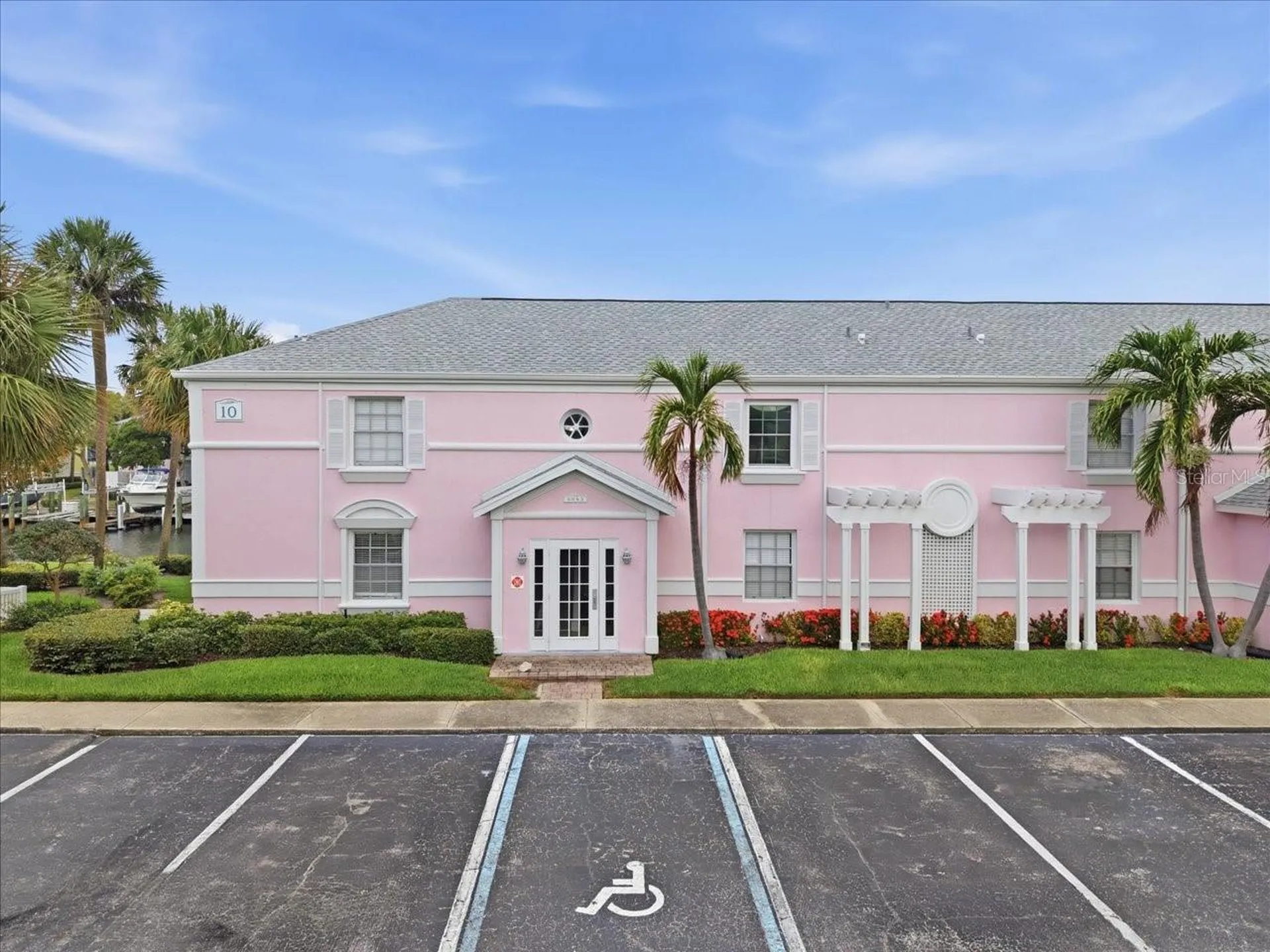 4843 Coquina Key Drive SE St Petersburg FL 33705