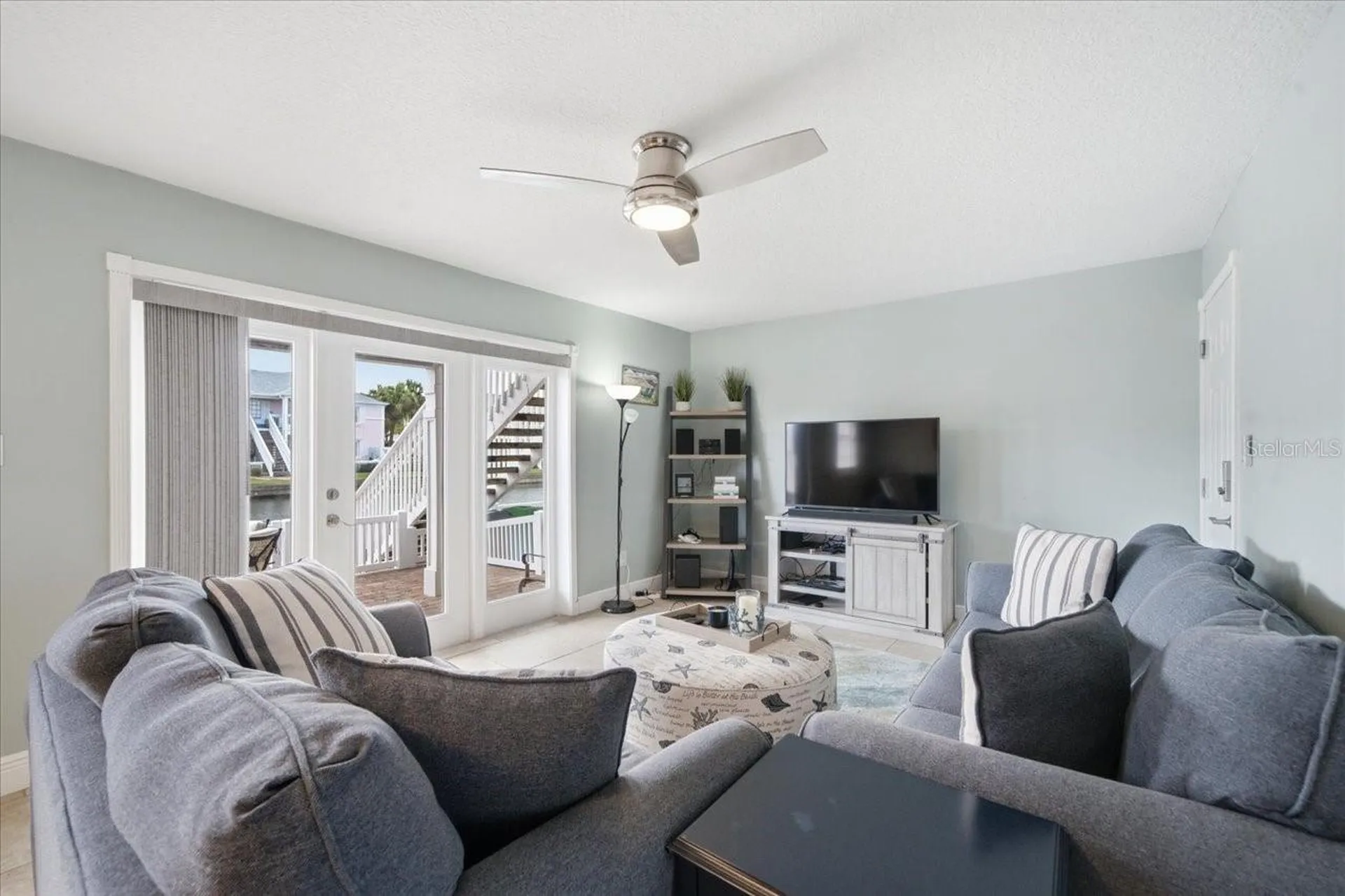 4843 Coquina Key Drive SE St Petersburg FL 33705
