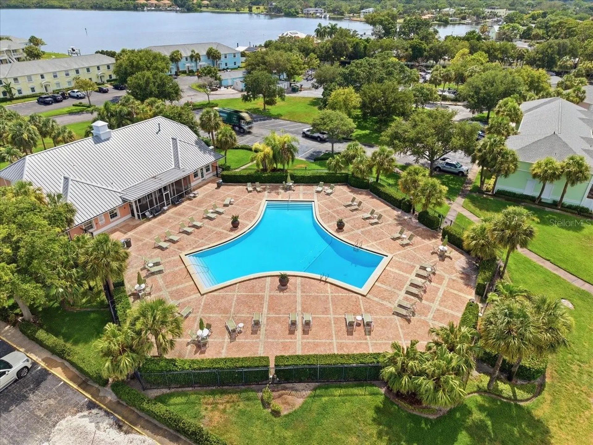 4843 Coquina Key Drive SE St Petersburg FL 33705