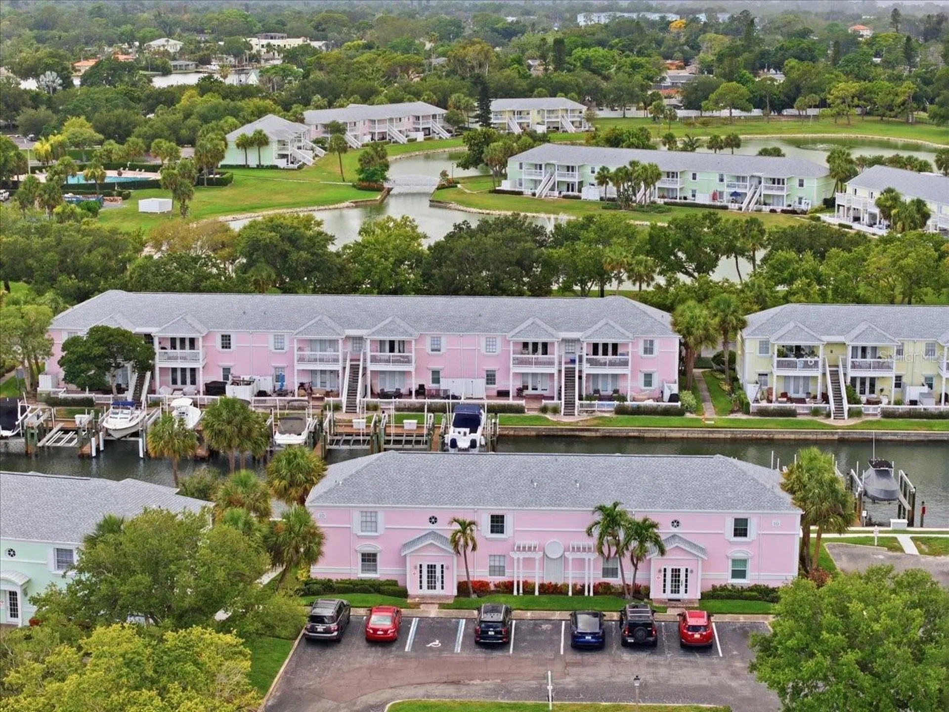 4843 Coquina Key Drive SE St Petersburg FL 33705