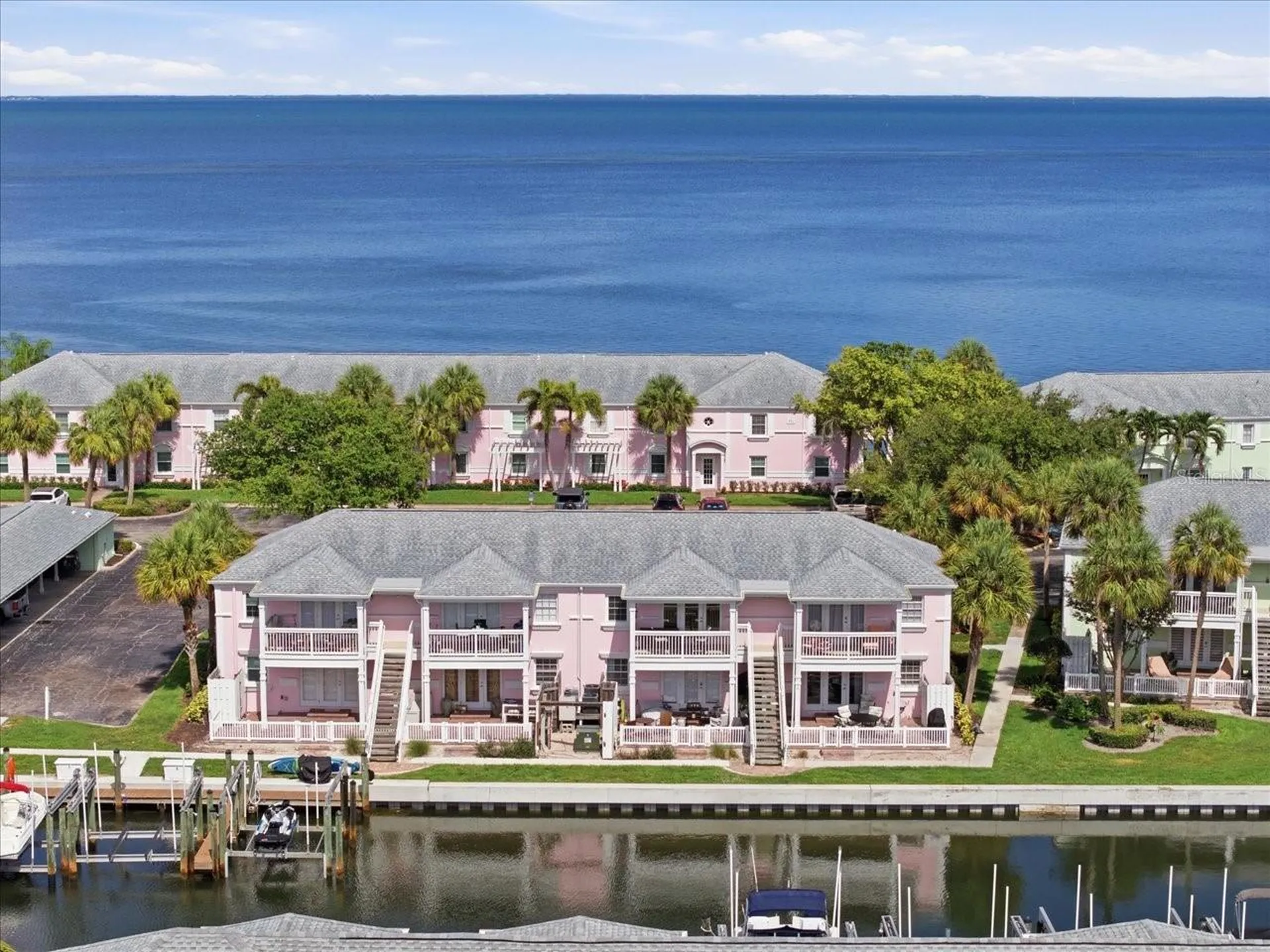 4843 Coquina Key Drive SE St Petersburg FL 33705