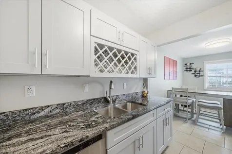 4843 Coquina Key Drive SE St Petersburg FL 33705