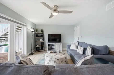 4843 Coquina Key Drive SE St Petersburg FL 33705