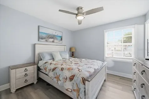 4843 Coquina Key Drive SE St Petersburg FL 33705