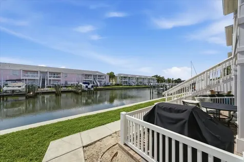 4843 Coquina Key Drive SE St Petersburg FL 33705