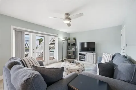 4843 Coquina Key Drive SE St Petersburg FL 33705