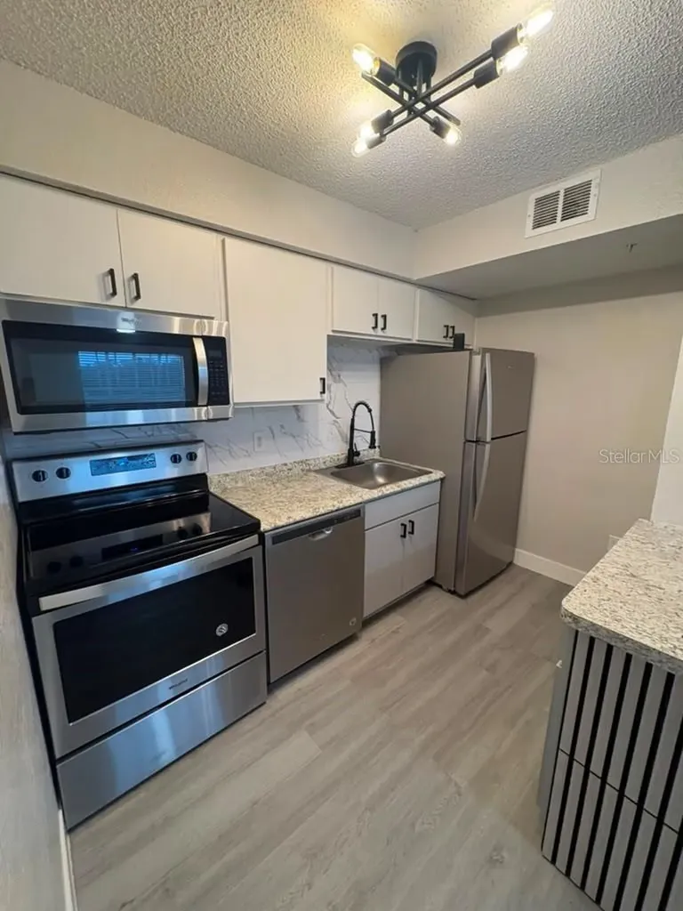 2216 Grand Cayman Court Kissimmee FL 34741