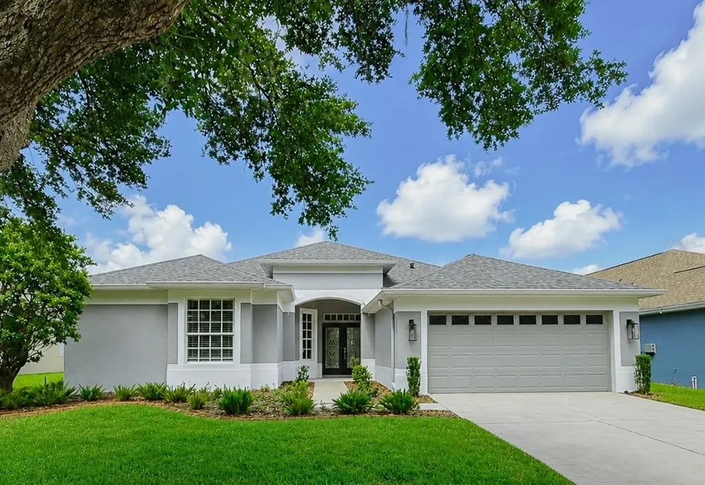 5849 Heronrise Crescent Drive Lithia FL 33547