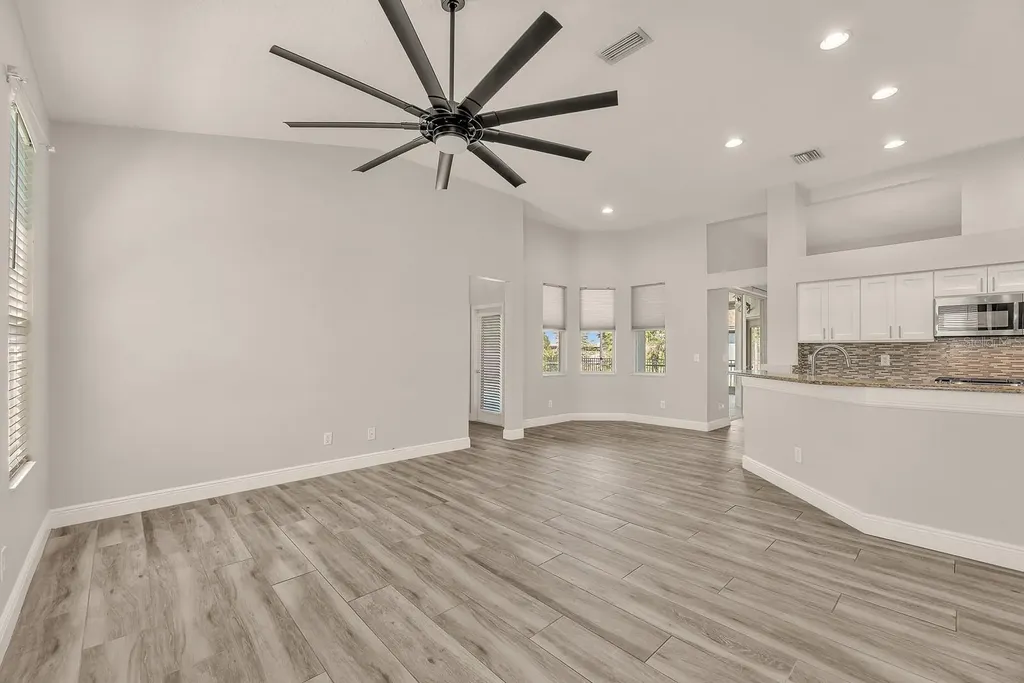 5849 Heronrise Crescent Drive Lithia FL 33547