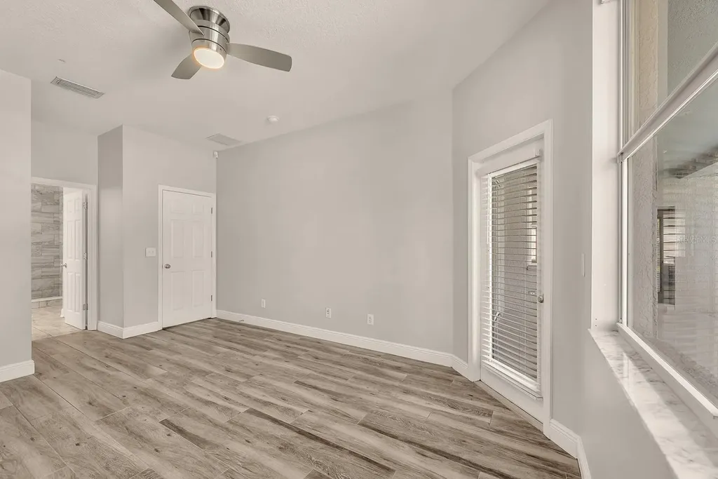 5849 Heronrise Crescent Drive Lithia FL 33547