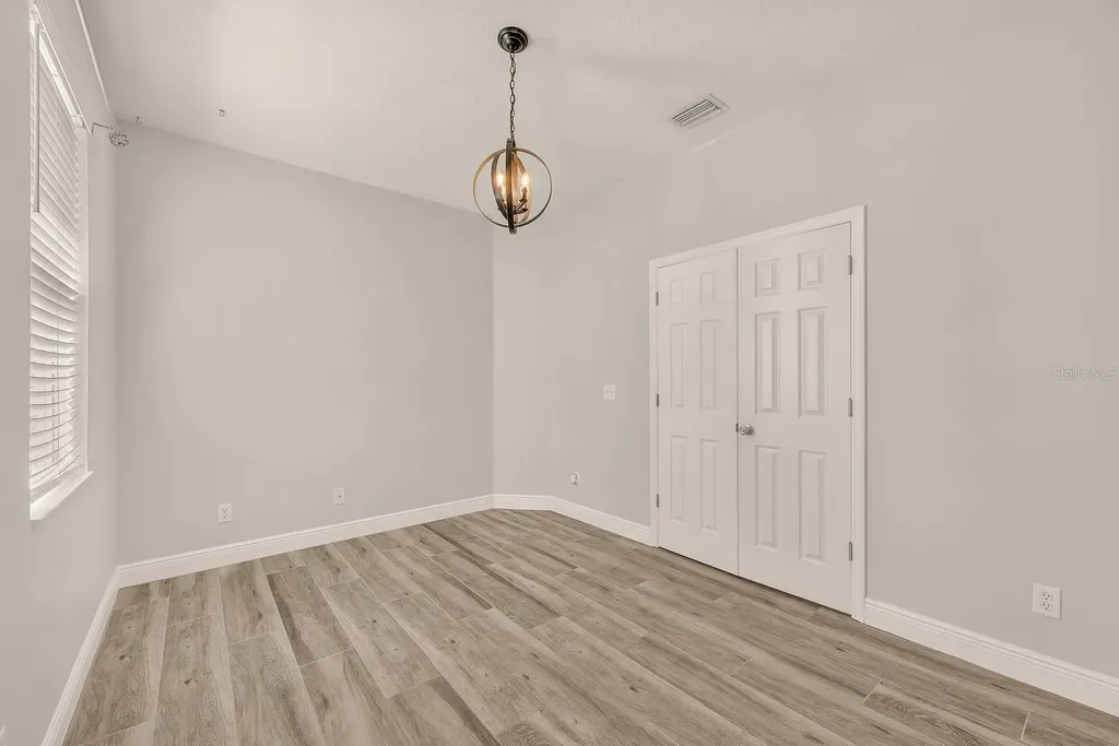 5849 Heronrise Crescent Drive Lithia FL 33547