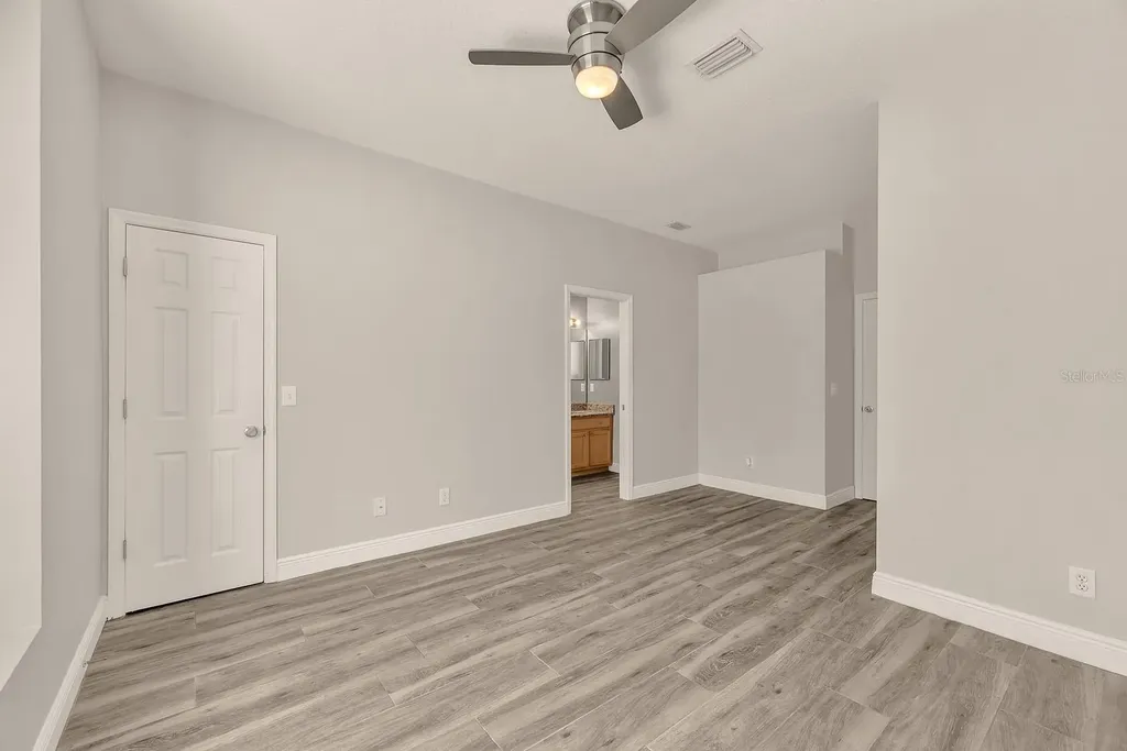 5849 Heronrise Crescent Drive Lithia FL 33547