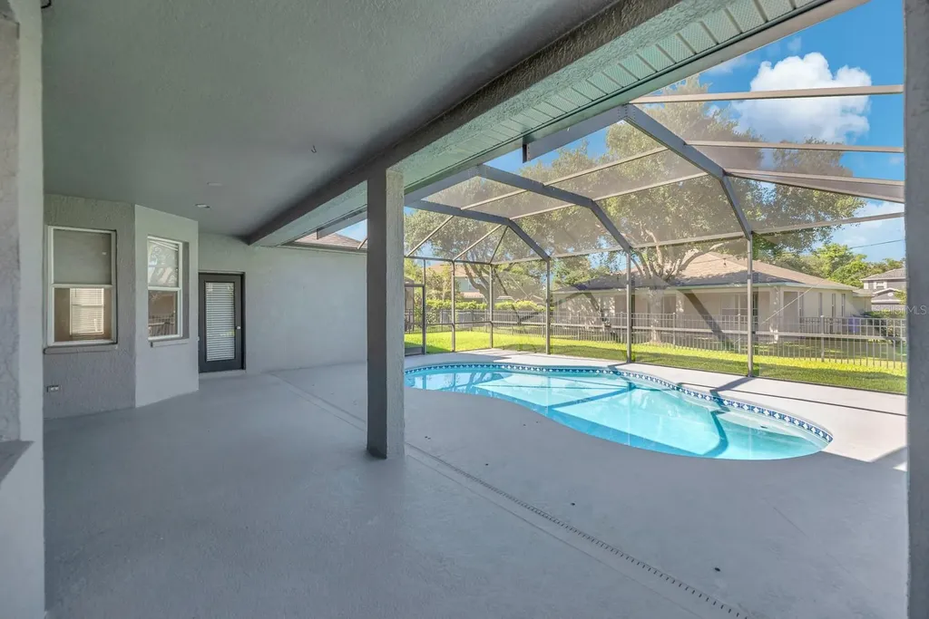 5849 Heronrise Crescent Drive Lithia FL 33547