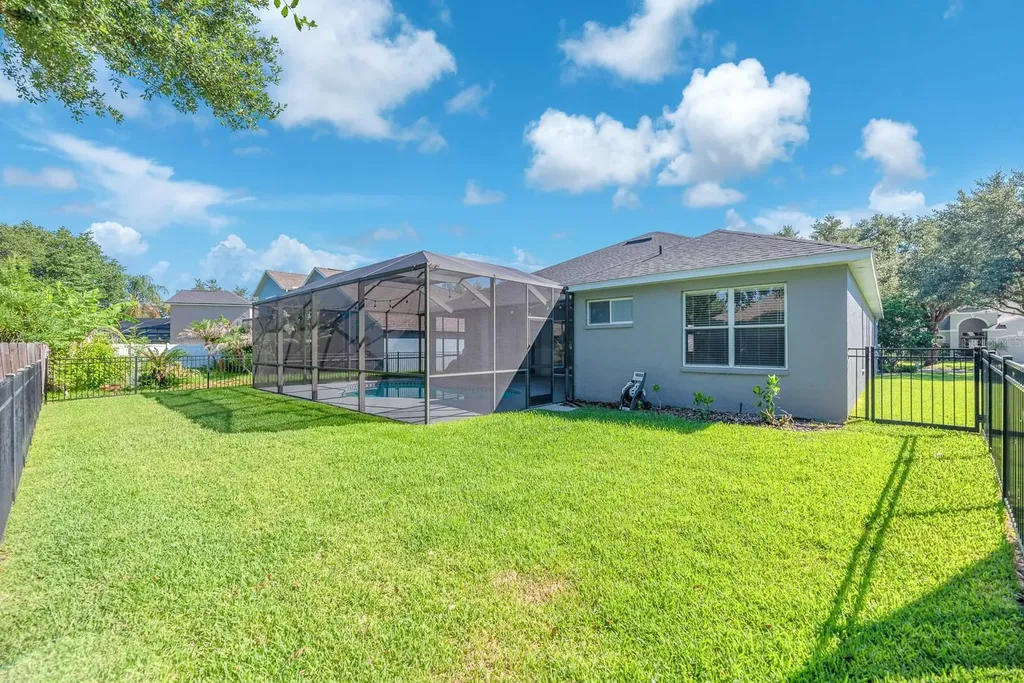 5849 Heronrise Crescent Drive Lithia FL 33547