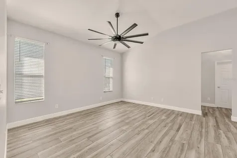 5849 Heronrise Crescent Drive Lithia FL 33547