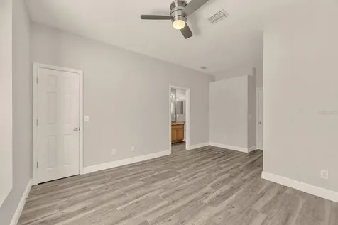 5849 Heronrise Crescent Drive Lithia FL 33547