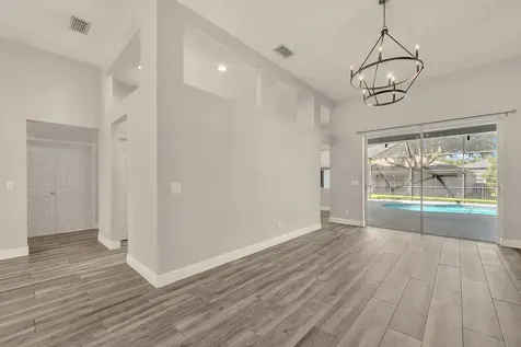 5849 Heronrise Crescent Drive Lithia FL 33547